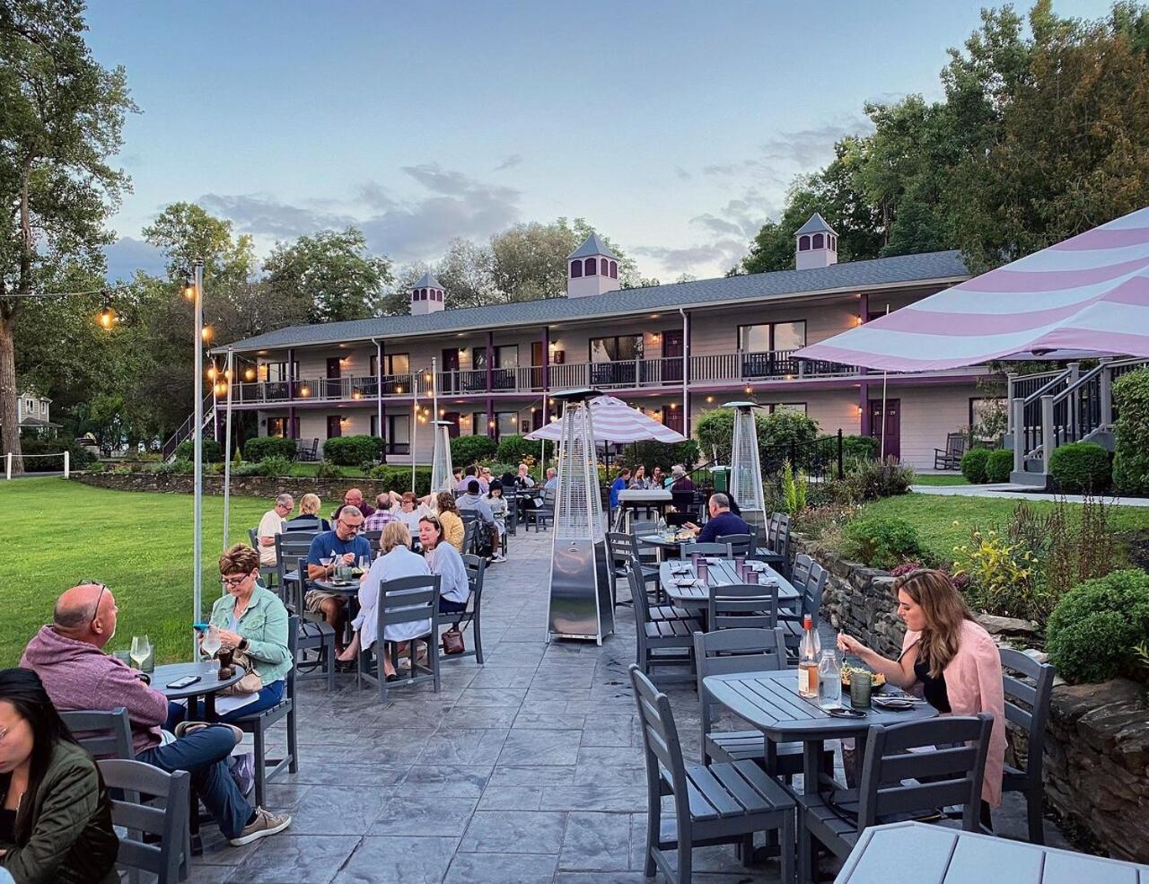 Plum Point Lodge Himrod Kültér fotó